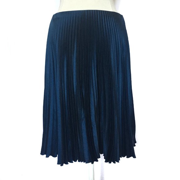 Valentino Navy Silk Pleated Midi Skirt 10 - Picture 1 of 9